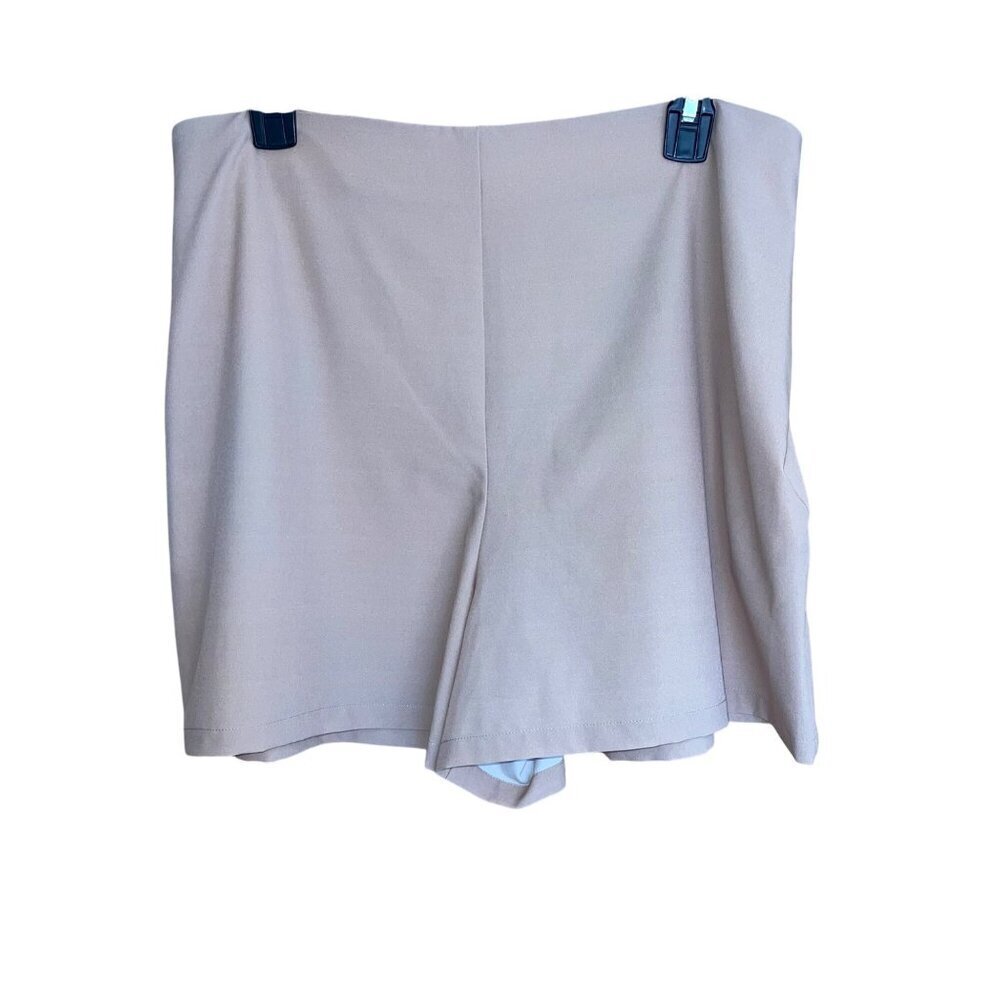 Birdie Social Wear Womens Shorts Size XL Tan High Rise Pockets Casual